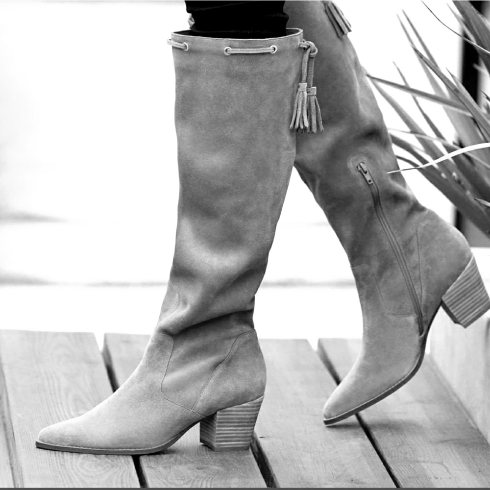 Chic Tasseled Sole Society Black Suede Boots - Picture 8 of 8